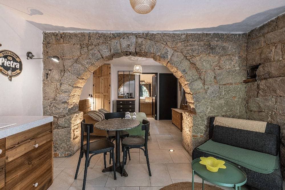 Foto 5 von 17: .... Gîte Nicoli 2 Whirlpool ....................................
