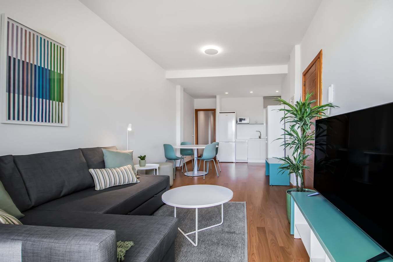 Foto 3 von 55: Ferienwohnung für 5 Personen mit Pool
