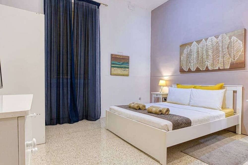Foto 7 von 30: Spacious 4Br Sliema Apt w/ Terrace & Top Location