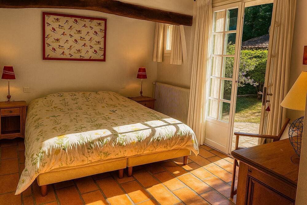 Foto 2 von 30: Charming house with air conditioning 5P+cottage +5P Heated pool Setting Provence