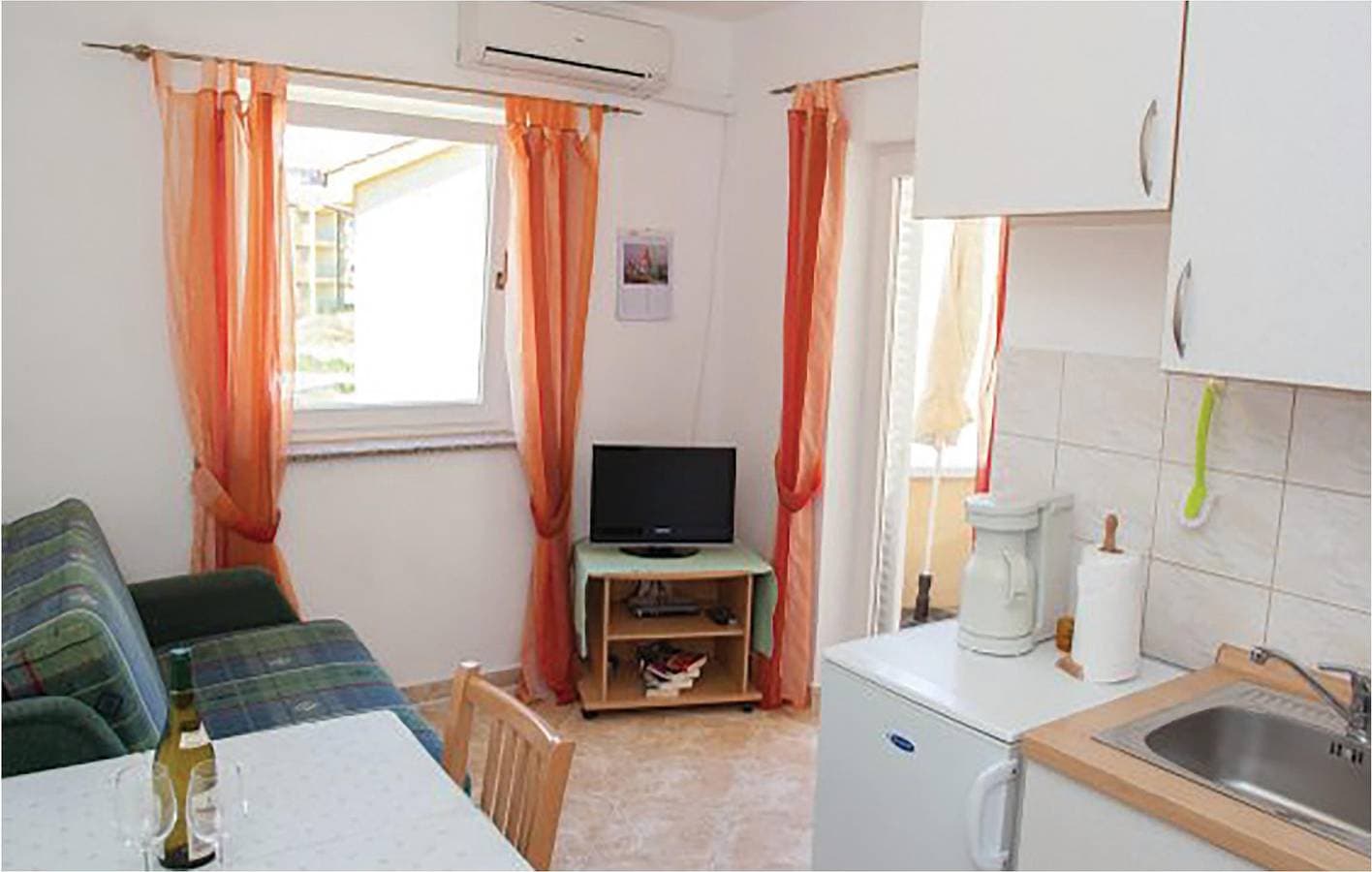 Foto 13 von 34: Charmante Wohnung mit Terrasse, 300 m zur Küste und mit guter Anbindung an das Stadtzentrum