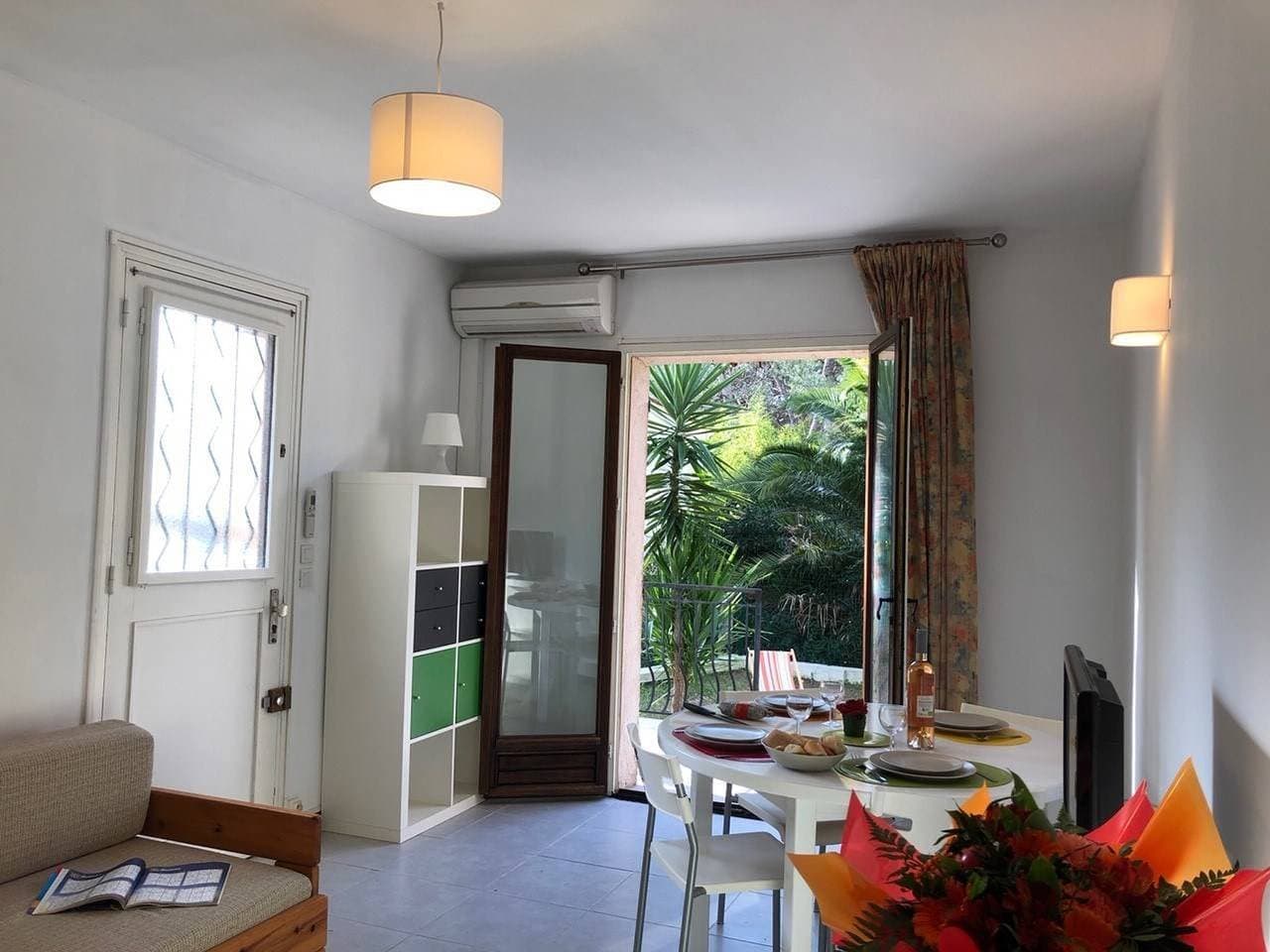 Foto 3 von 20: Gemütliches Studio mit Mezzanine, Garten & Parkplatz in ruhiger Wohngegend, 4 Pers.