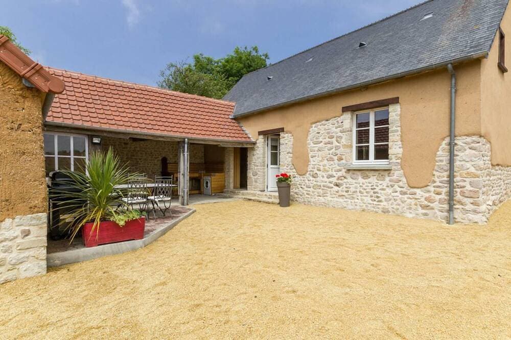Charmantes renoviertes Normandie-Haus mit Garten und Terrasse 1