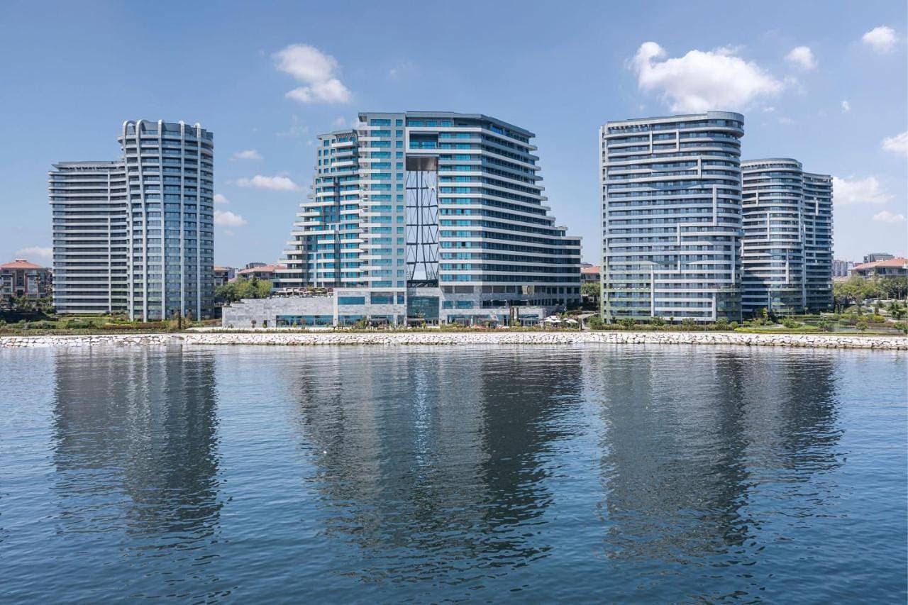 JW Marriott Hotel Istanbul Marmara Sea 1