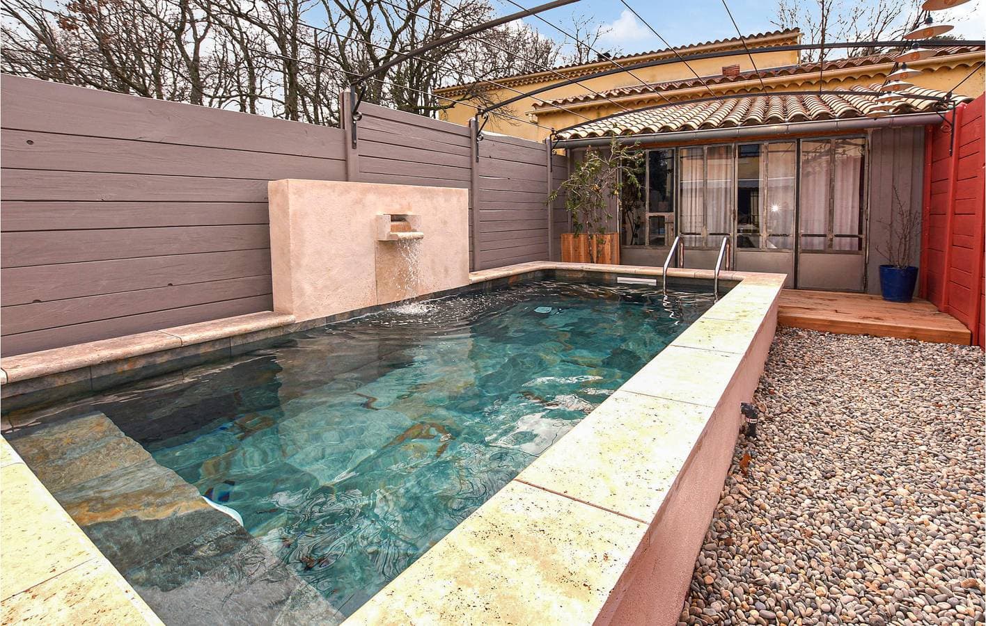Foto 2 von 23: Appartement am Pool mit Parkplatz & WiFi | 1km nach Aubignan