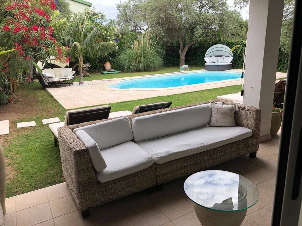 Foto 2 von 80: Villa with Private Pool