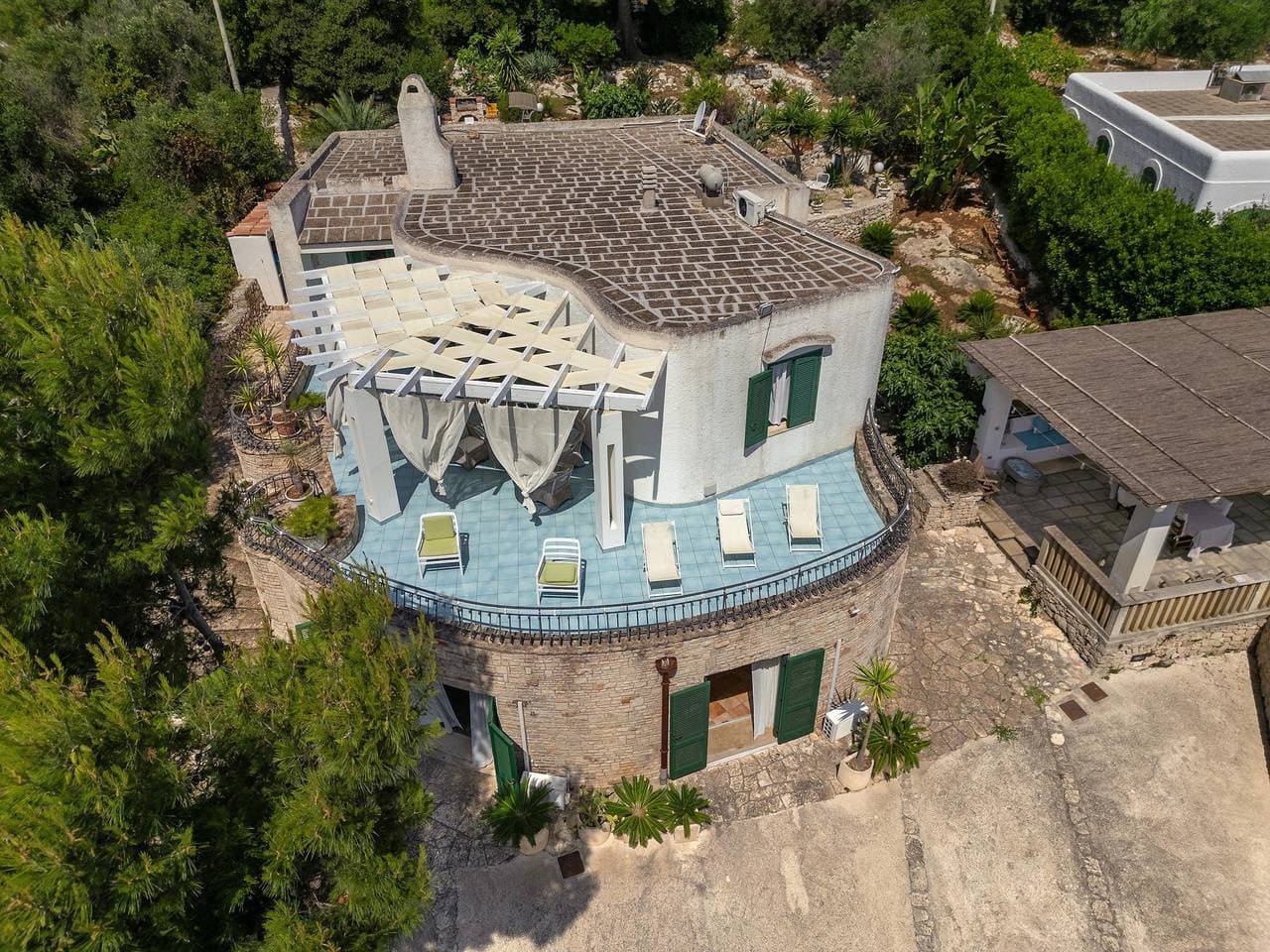 Foto 4 von 65: Villa für 8 Personen mit Terrasse