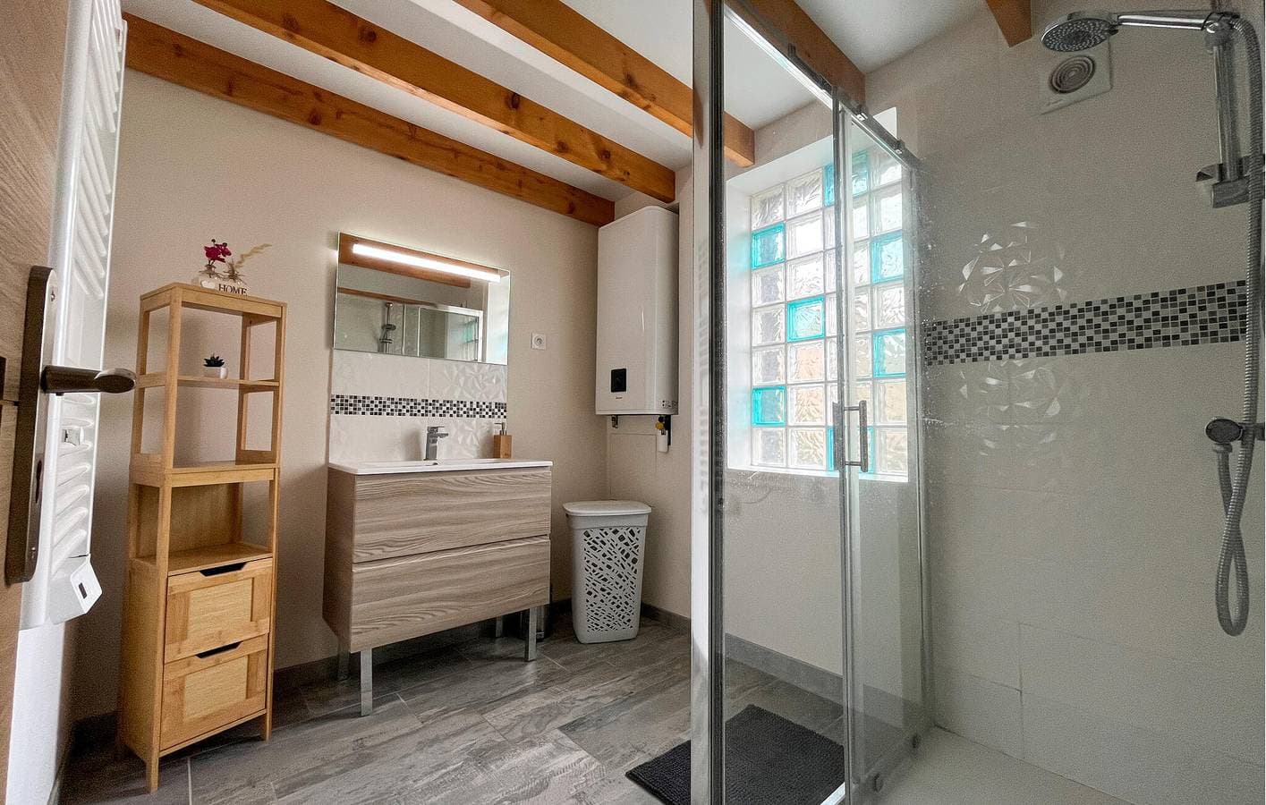 Foto 13 von 23: Moderne Wohnung mit Pool und WiFi, 1000m zum Restaurant La Pichade