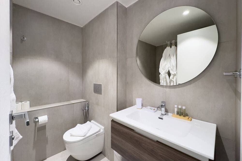 Foto 8 von 29: Mercury Suite Lovely w/Pool access by ArcoCollection