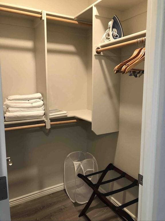Foto 11 von 13: Lake View Oasis Tiny Home 1 bed/1Bath