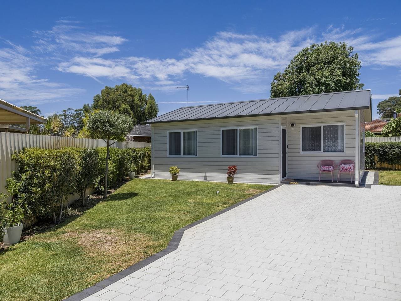 Helles und geräumiges 2-Bett-Familienhaus in Thornlie 1