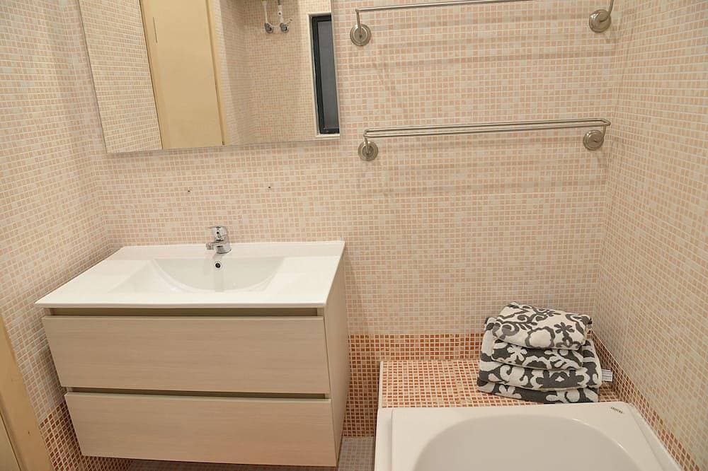 Foto 9 von 30: Modernes, geräumiges Apartment mit 3 Schlafzimmern im Zentrum von Bugibba mit Gemeinschaftspool