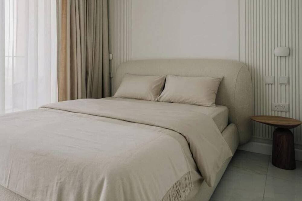 Foto 7 von 30: Official Mercury Suites | Lux 1Br w/Pool & Gym