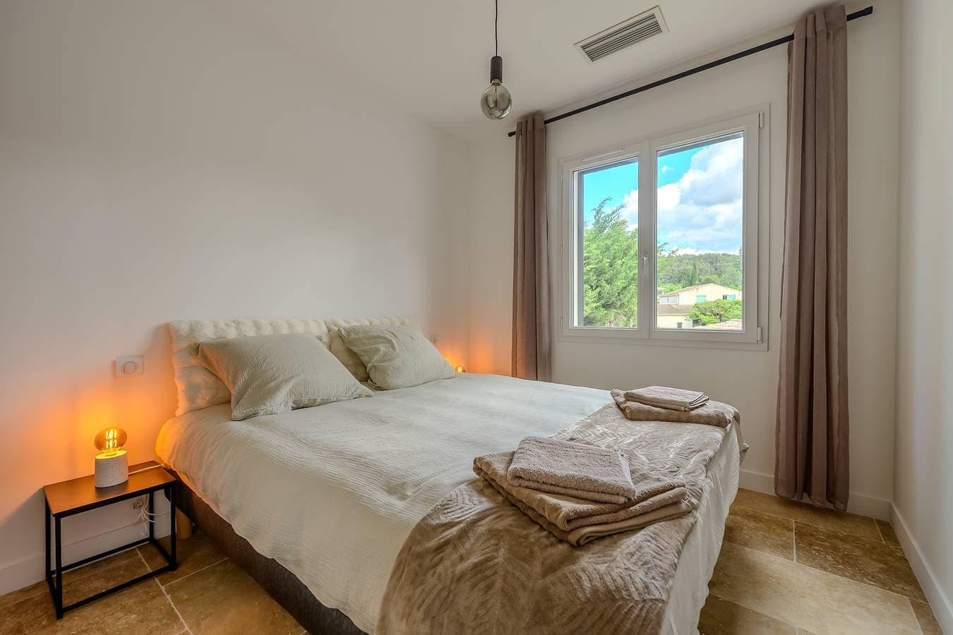 Foto 4 von 12: Ferienwohnung für 6 Personen mit Garten