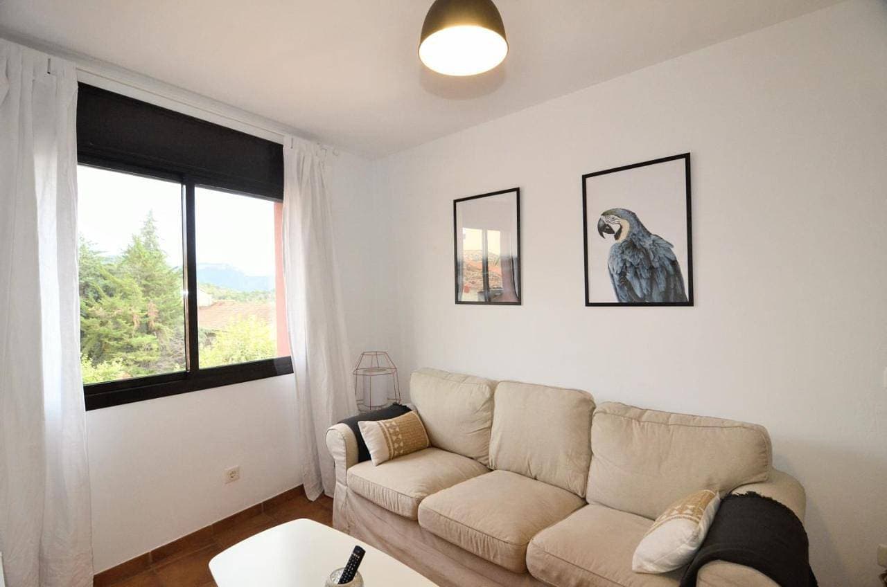 Foto 4 von 34: Two-Bedroom Apartment