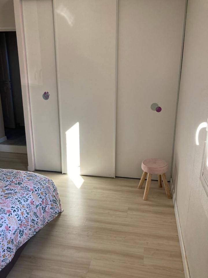 Foto 10 von 28: Three-Bedroom House