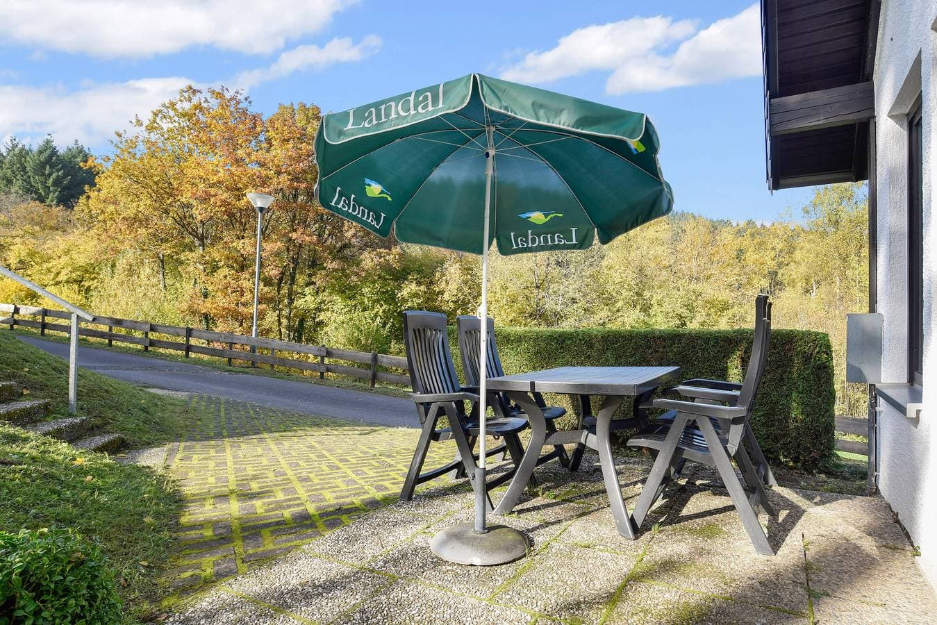 Foto 6 von 28: Bungalow für 4 Personen mit Terrasse