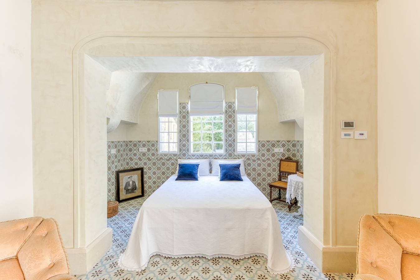 Foto 11 von 31: Suite Basium im Liberty-Palazzo von 1918 mit Garten, Außenbadewanne und WLAN