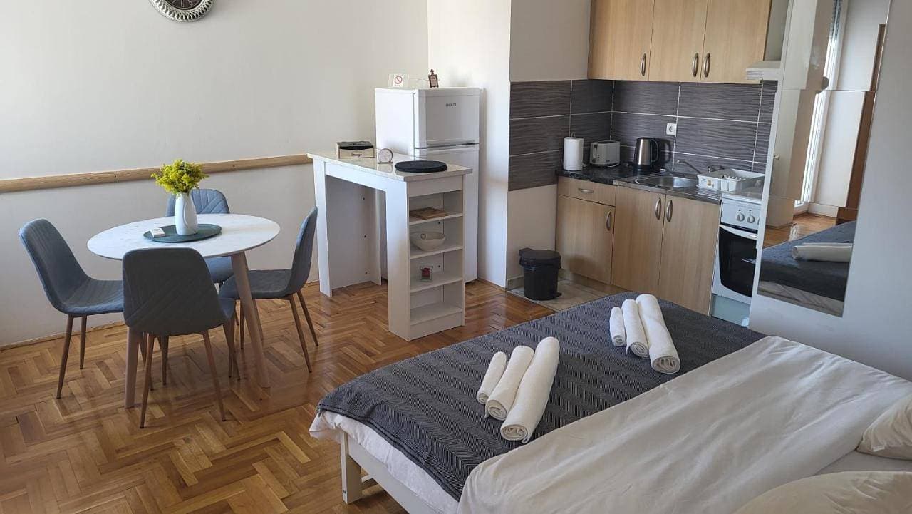 Foto 5 von 29: One-Bedroom Apartment
