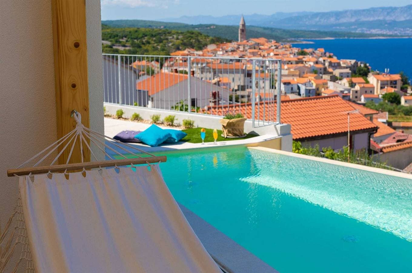 Foto 7 von 55: Villa Bella Vista mit beheiztem Infinity-Pool, Sauna & Meerblick