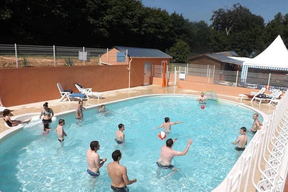 Foto 3 von 16: Chalet 3 étoiles - Piscine  - ccbgddf