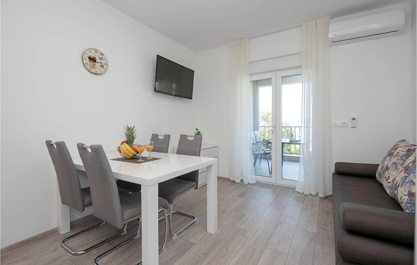 Foto 5 von 34: Gemütliches Apartment mit Meerblick, Terrasse, WLAN und Parkplatz in Podaca