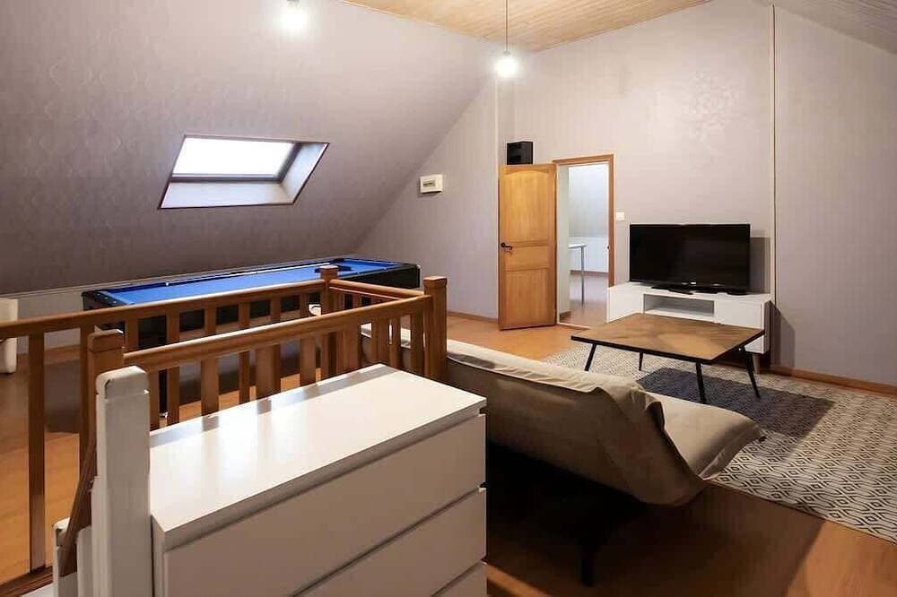 Foto 12 von 30: L'Hermitage, jardin, billard et wifi haut débit