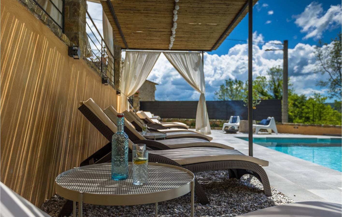 Foto 13 von 61: Gemütliche 1-Zimmer-Wohnung mit Pool in der Nähe von Oprtalj und zahlreichen Restaurants