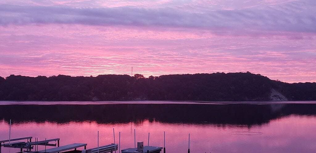Foto 12 von 25: Relaxing waterfront cottage on Irondequoit Bay