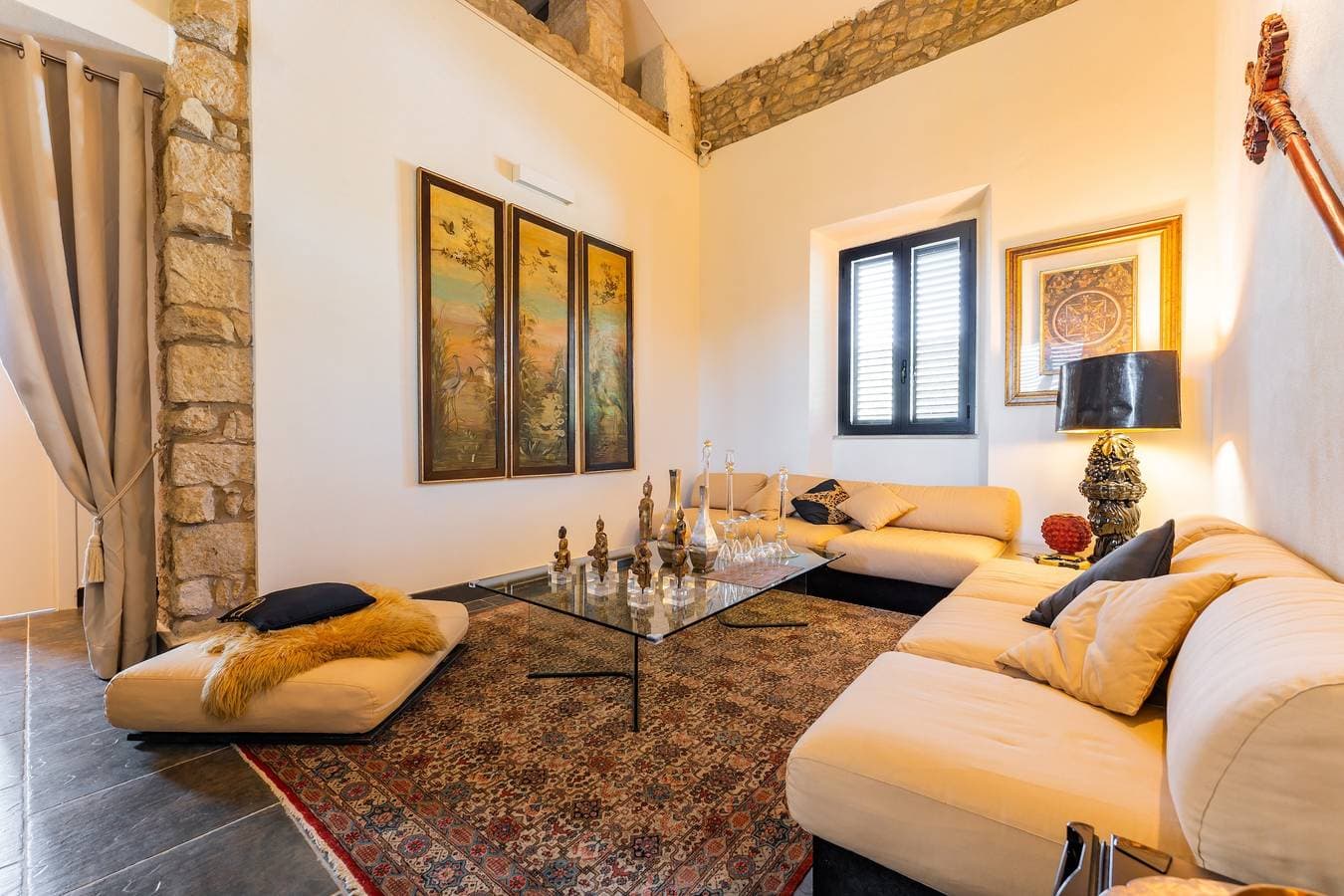 Foto 5 von 42: Villa 'Luxury Home Borgo Antico' mit Bergblick, WLAN und Klimaanlage