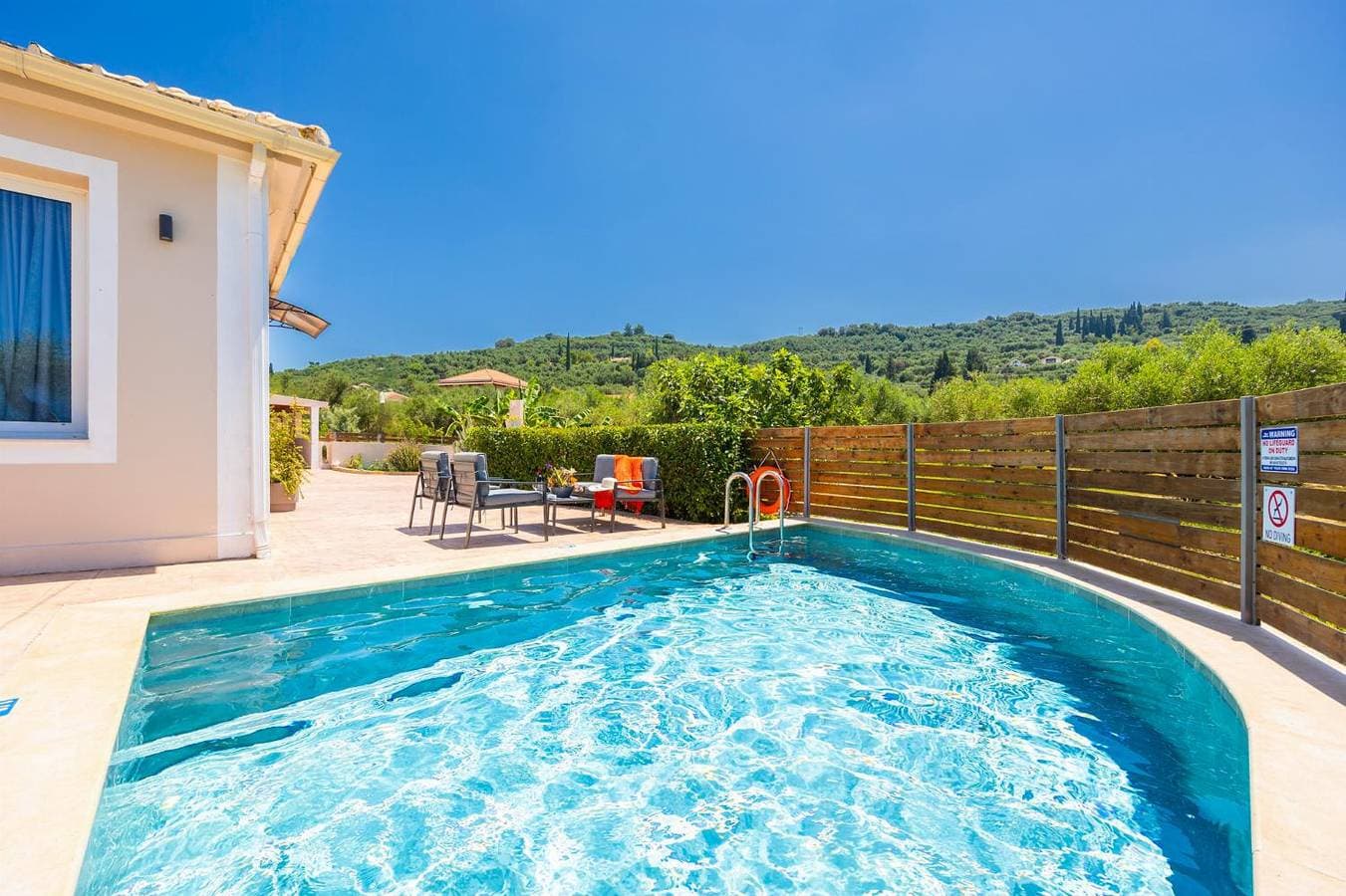 Foto 3 von 28: Villa für 4 Personen mit Garten