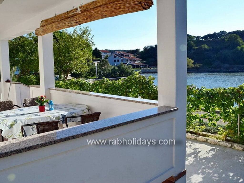 Foto 4 von 18: Miral Beach - direkt am Meer