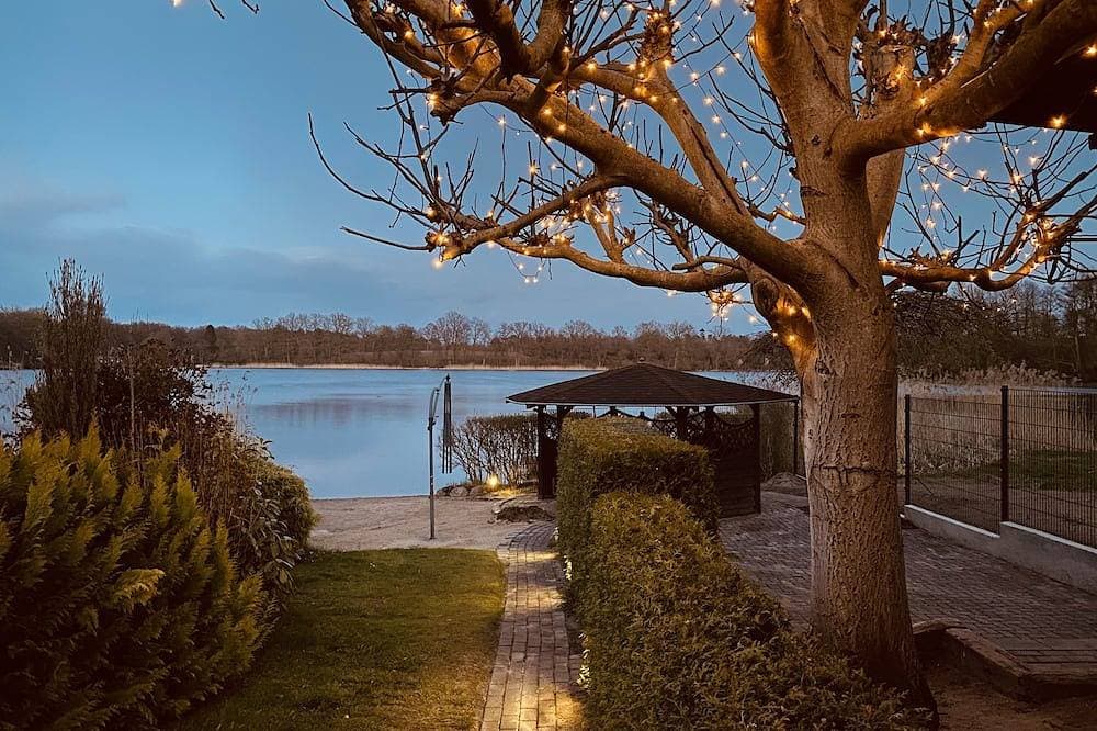 Foto 11 von 30: Traum Ferienhaus am Schweriner See ✓ Urlaub mit Hund & angeln am Privatstrand ✓