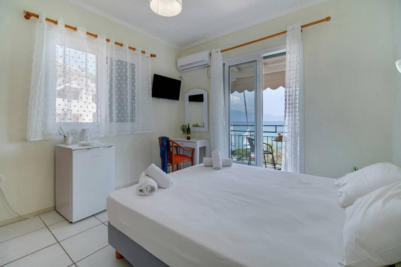 Foto 4 von 19: Zimmer 'S9 Room' mit Meerblick, WLAN und Klimaanlage