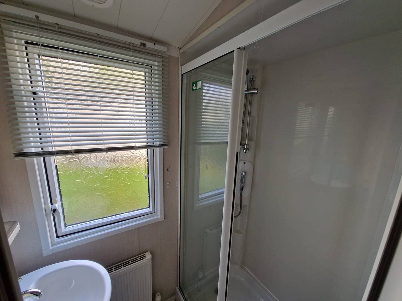 Foto 9 von 15: Blockhütte für 6 Personen mit Terrasse