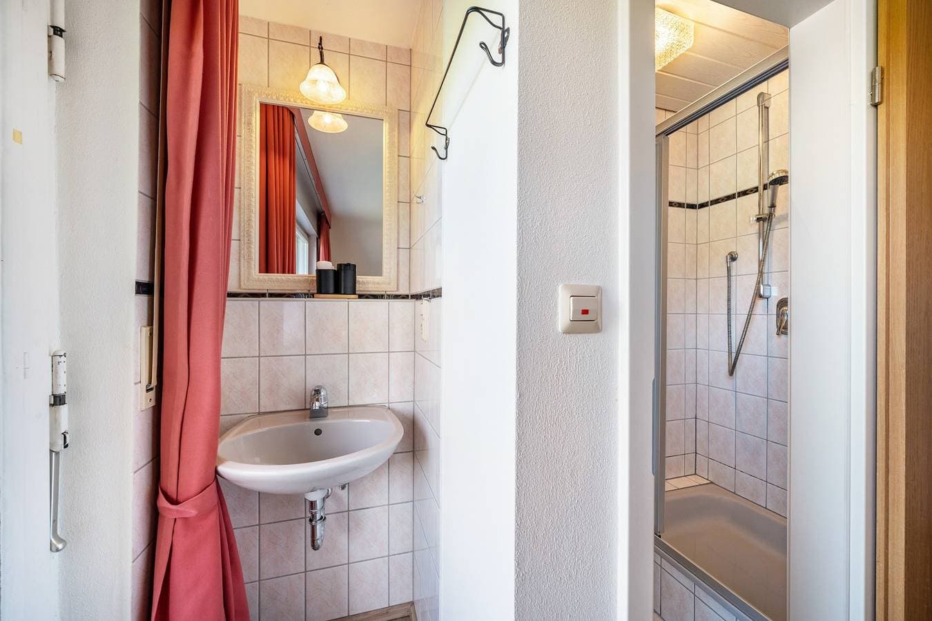 Foto 10 von 24: Café Pension Pfaus - 1 Ferienwohnung (4 pax), 3 Doppelzimmer und 1 Dreibettzimmer