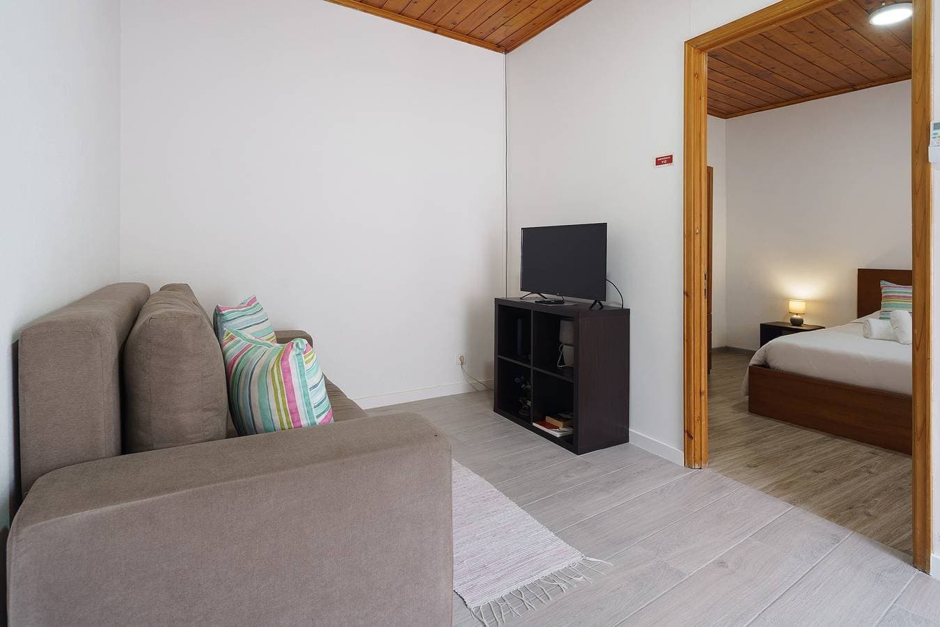 Foto 5 von 22: Ferienhaus 'Casa Flor De Laranjeira' mit Gemeinschaftsterrasse, WLAN und Klimaanlage