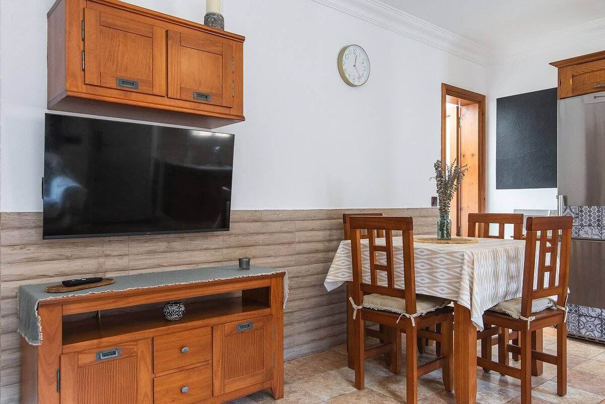 Foto 8 von 32: Ferienwohnung für 3 Personen mit Terrasse
