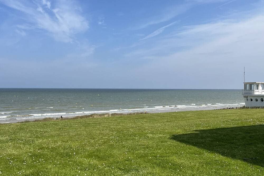Foto 12 von 16: Studio mit Kabine und Parkplatz nahe am Strand