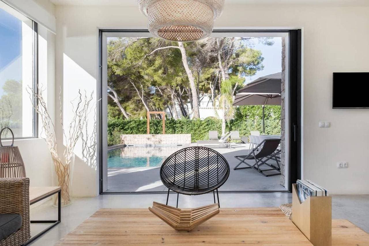 Foto 10 von 20: Villa für 8 Personen mit Balkon