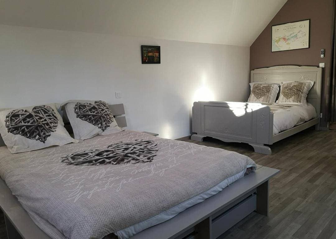 Foto 2 von 7: Double Room with Private Bathroom