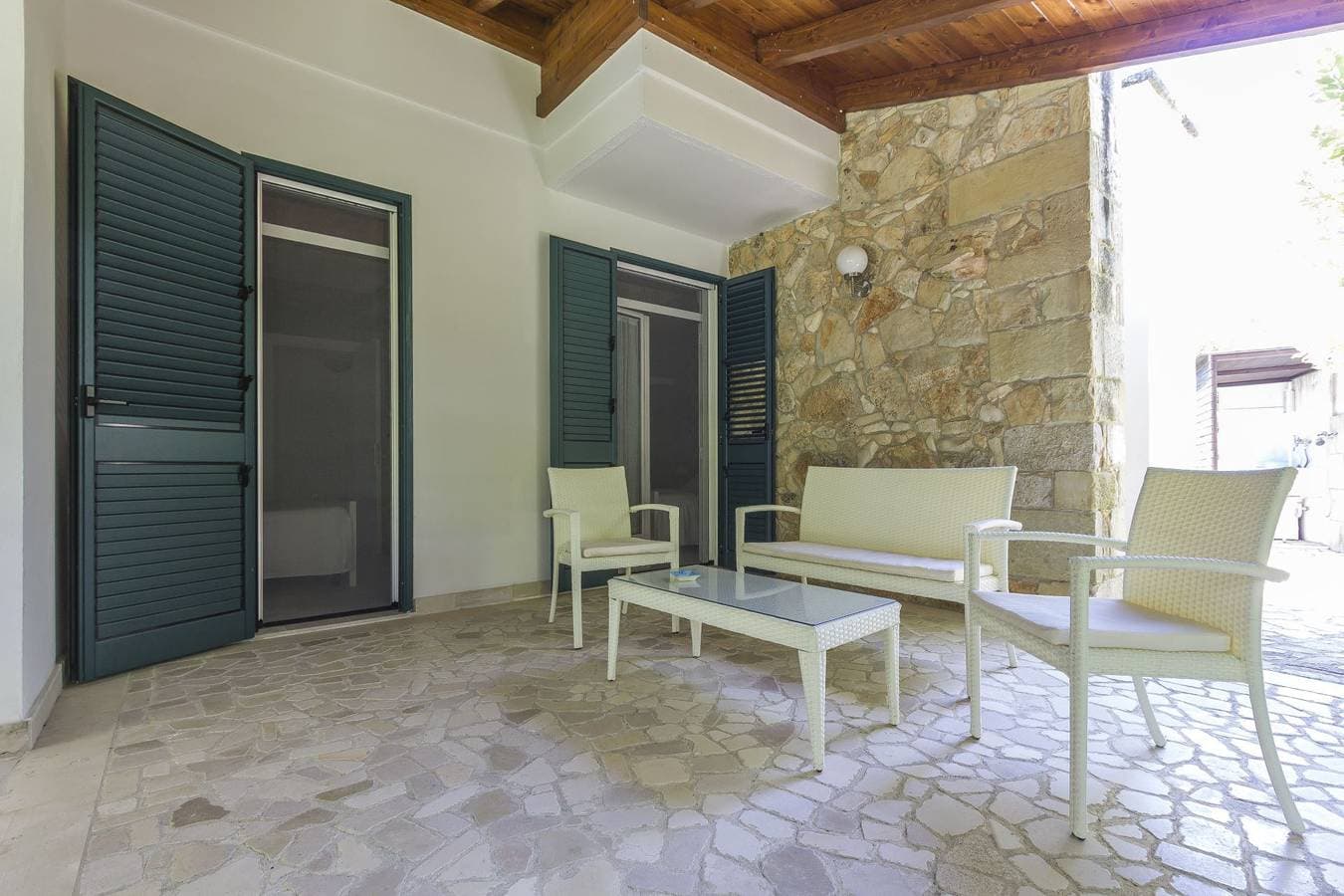 Foto 12 von 12: Villa für 6 Personen mit Terrasse