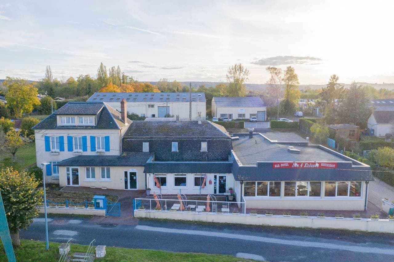 Hôtel Restaurant des 4 Ecluses 1