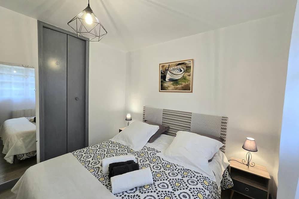 Foto 3 von 30: Charmante maison avec piscine, jardin de 3500m², salle de sport et cheminée à Villamblard