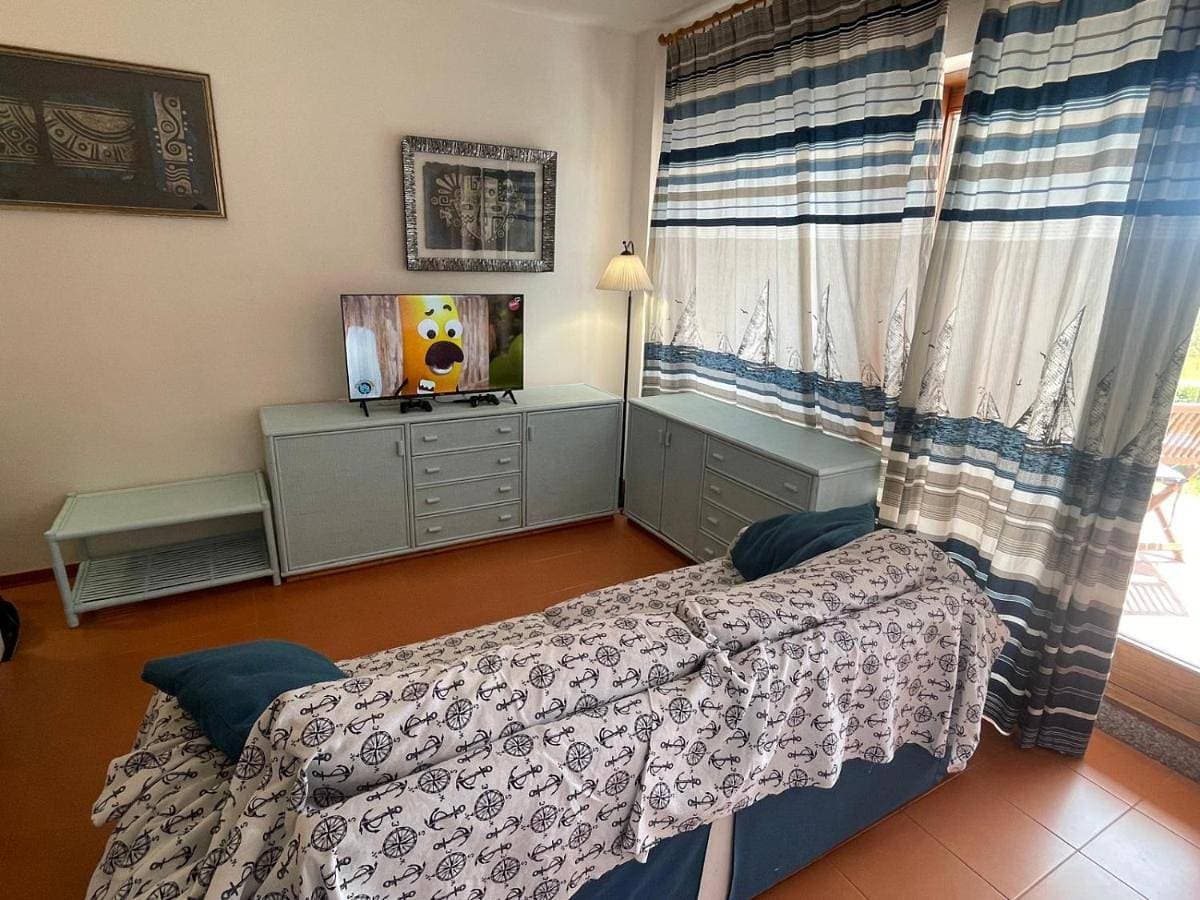Foto 4 von 24: Two-Bedroom Apartment