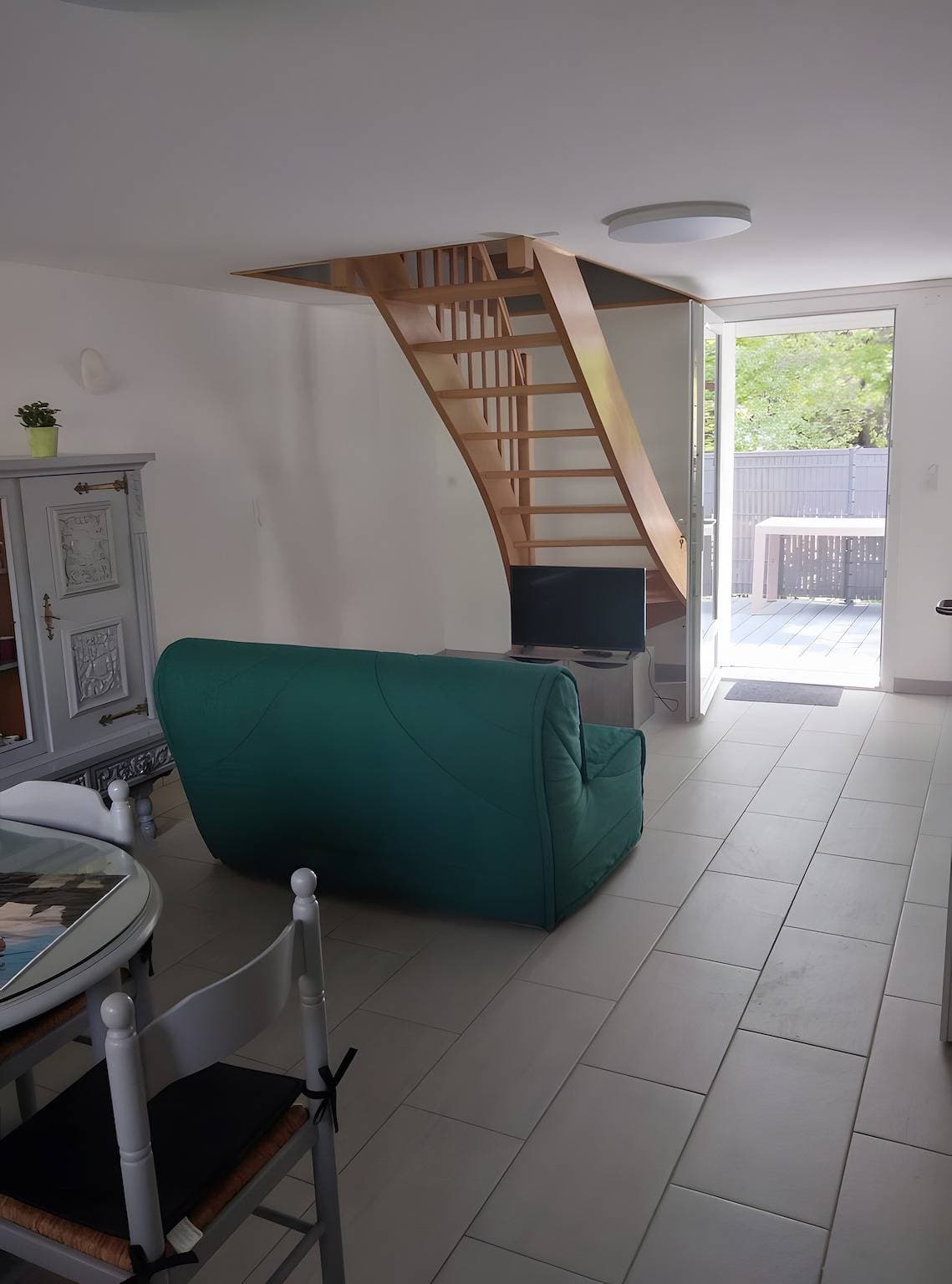 Foto 4 von 11: Ferienhaus 'Gîte Des Caves' mit privater Terrasse, WLAN und Klimaanlage