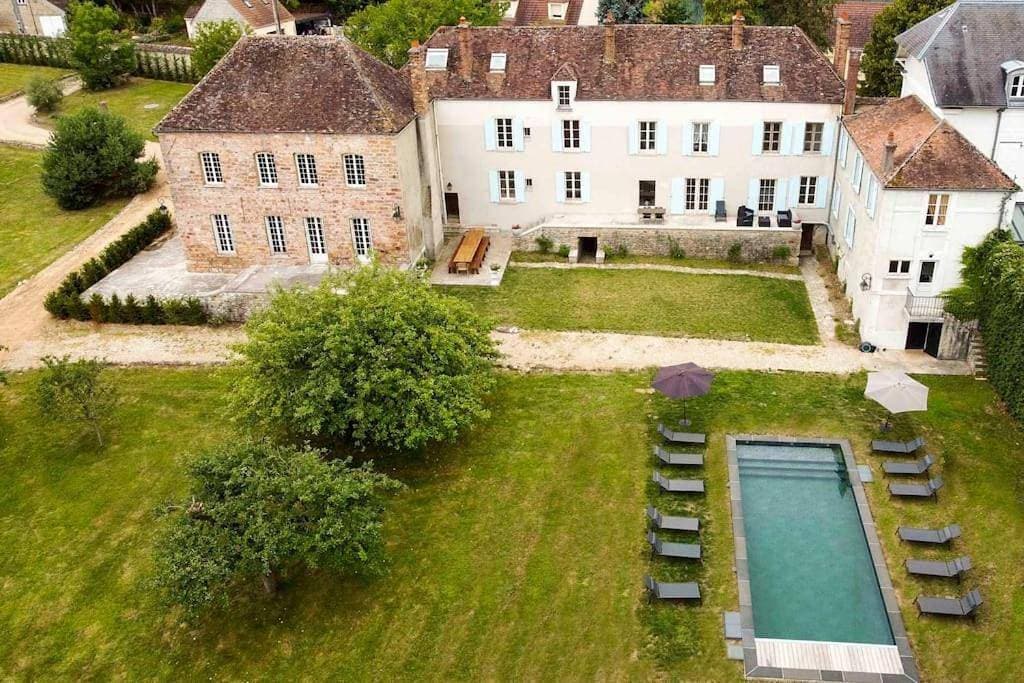 Foto 4 von 33: Villa with Private Pool