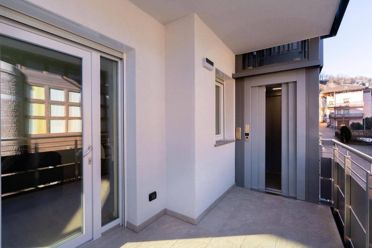 Foto 11 von 36: Two-Bedroom Apartment with Balcony