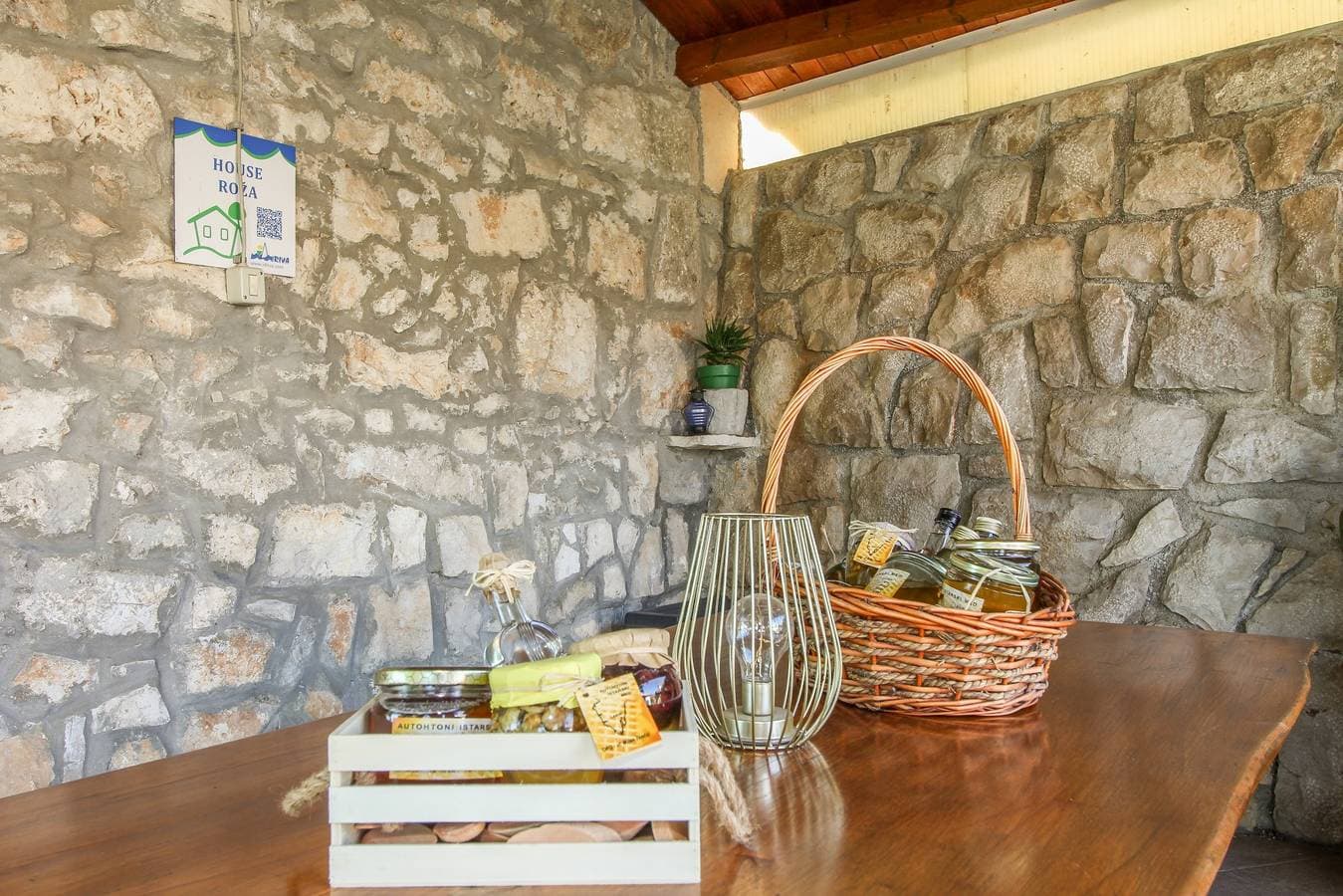Foto 6 von 20: Ferienhaus Roža * großer Garten, Sonnenterrasse, Grill, WLAN