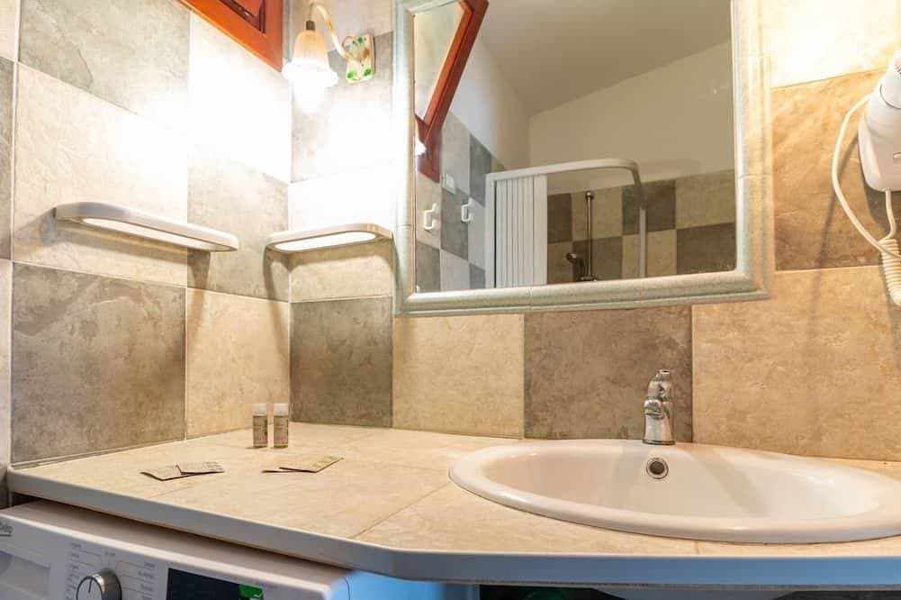 Foto 8 von 18: Willkommen im Casa Libeccio, einem gemütlichen Ferienhaus in Pistis an der wunderschönen Westküste Sardiniens. Ein perfekter Ort für alle, die einen entspannten Urlaub inmitten der Natur und umgeben von atemberaubenden Landschaften verbringen möchte